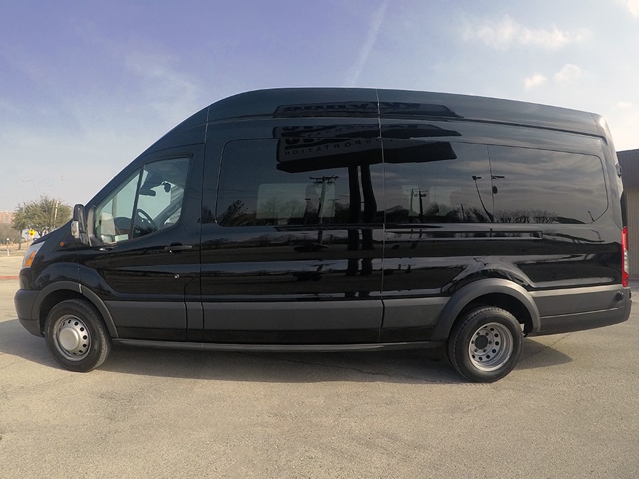 13 Passenger Ford Vans – Wynne 